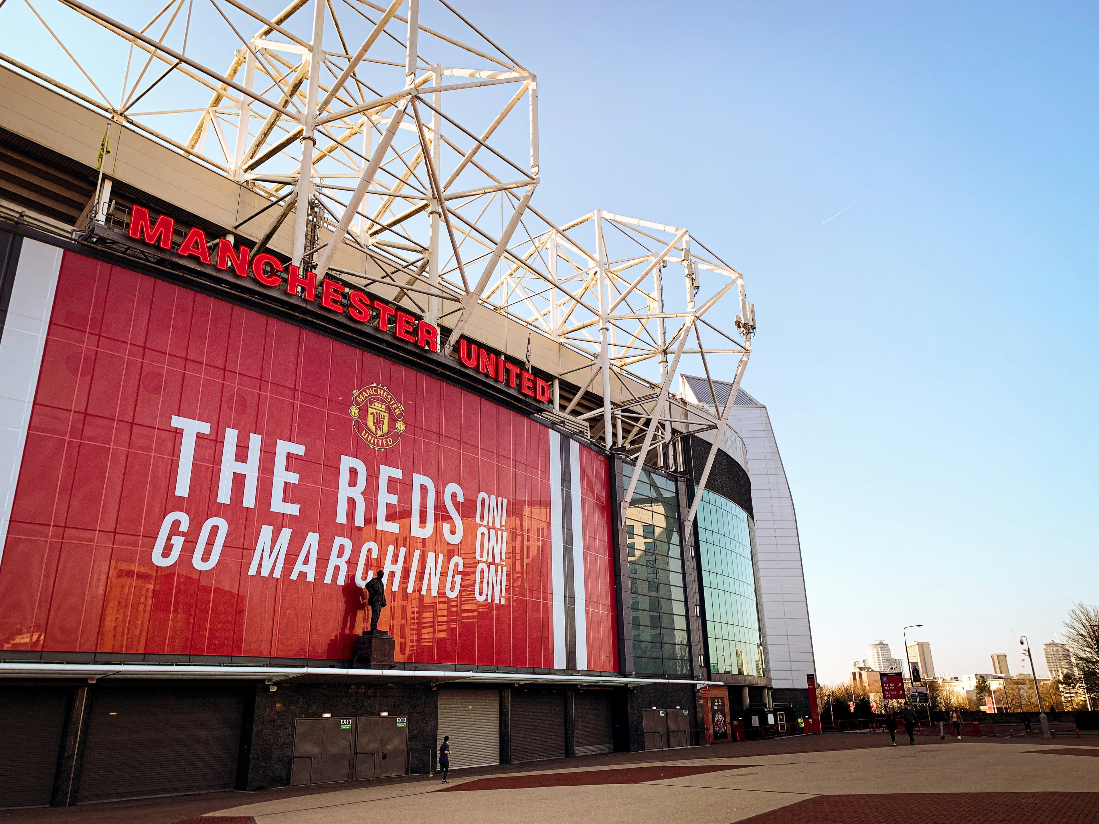 Stadion Old Trafford, markas Manchester United